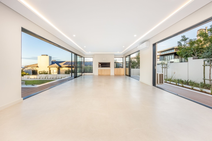 5 Bedroom Property for Sale in Clara Anna Fontein Western Cape